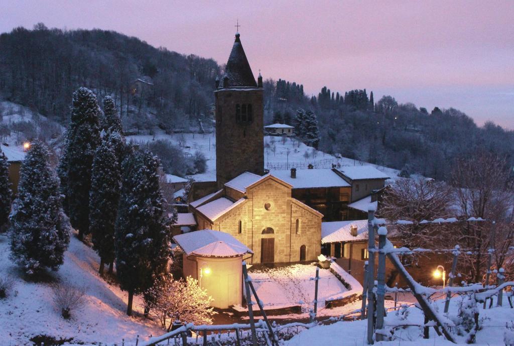 Historical House Medieval Abbey - Al Chiostro Sotto il Monte Pokoj fotografie